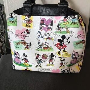 DisneyMinnie Mouse handbag.